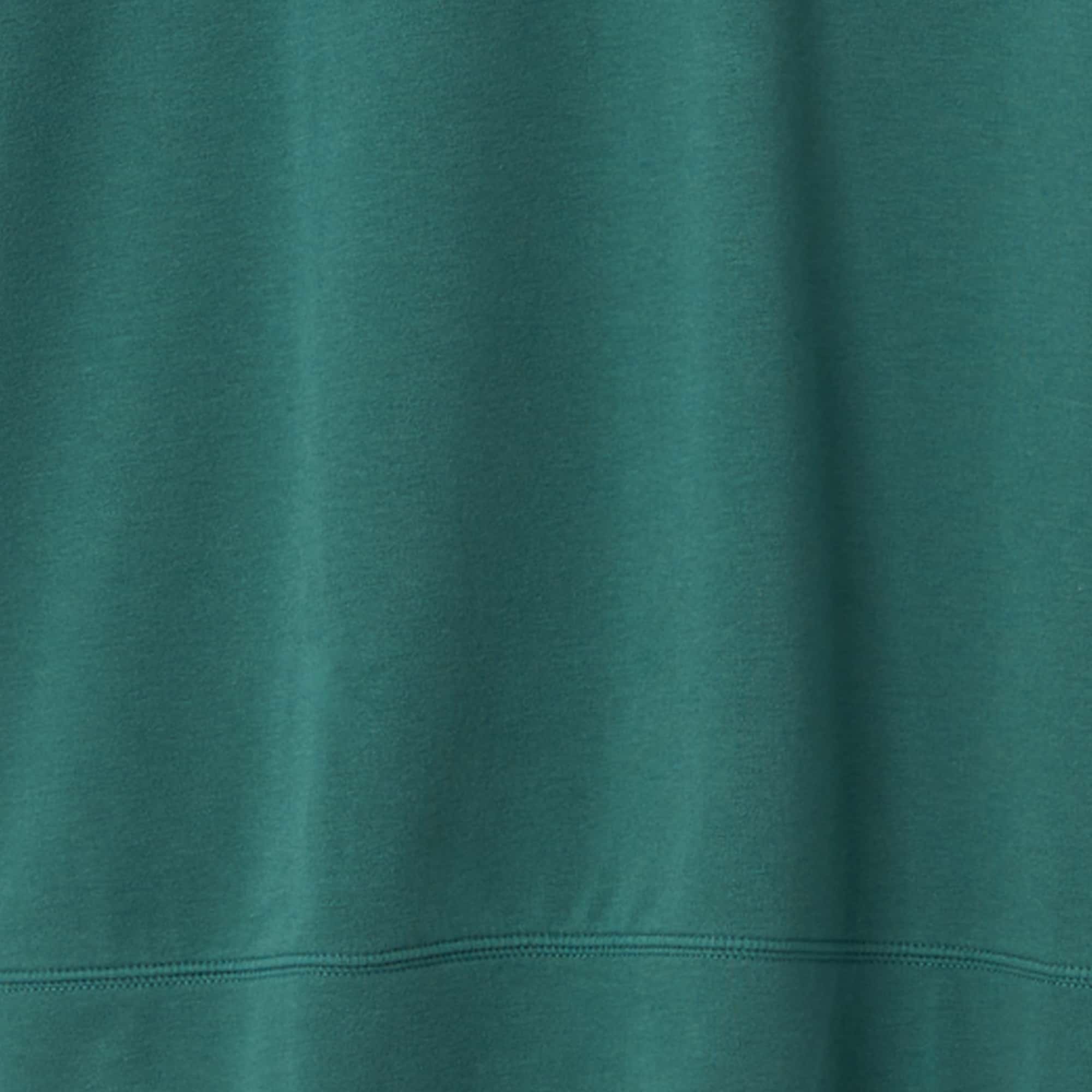 Swatch of 3Six Five Lounge Long Sleeve Crew in Pine