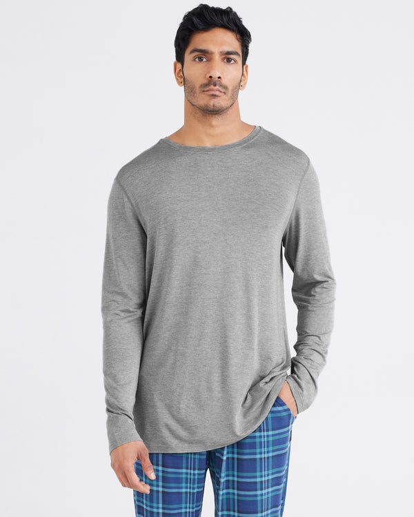 Front - Model wearing Snooze Sleep Long Sleeve Crew in Dark Grey Heather