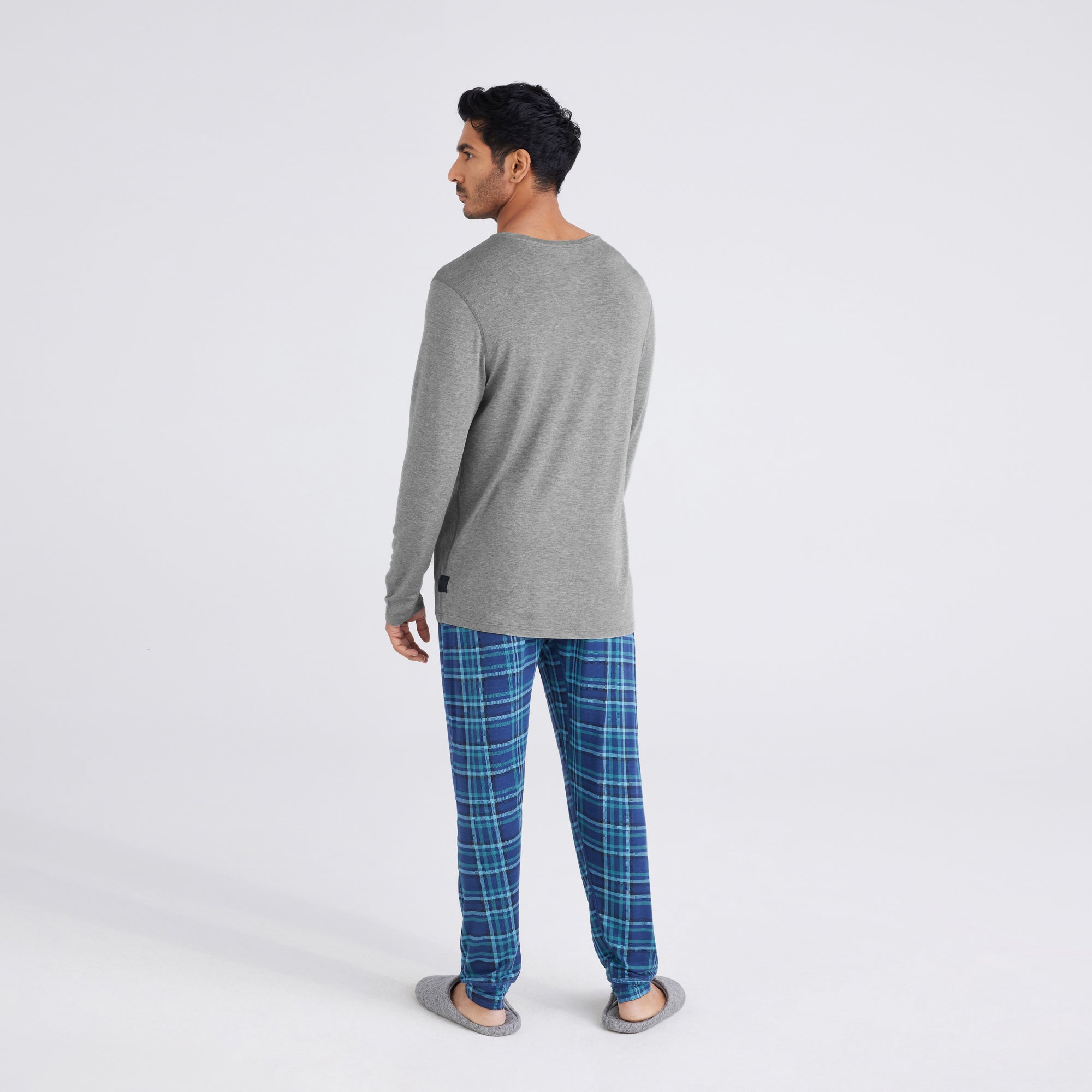 Back - Model wearing Snooze Sleep Long Sleeve Crew in Dark Grey Heather